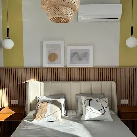 Victoria Apartment